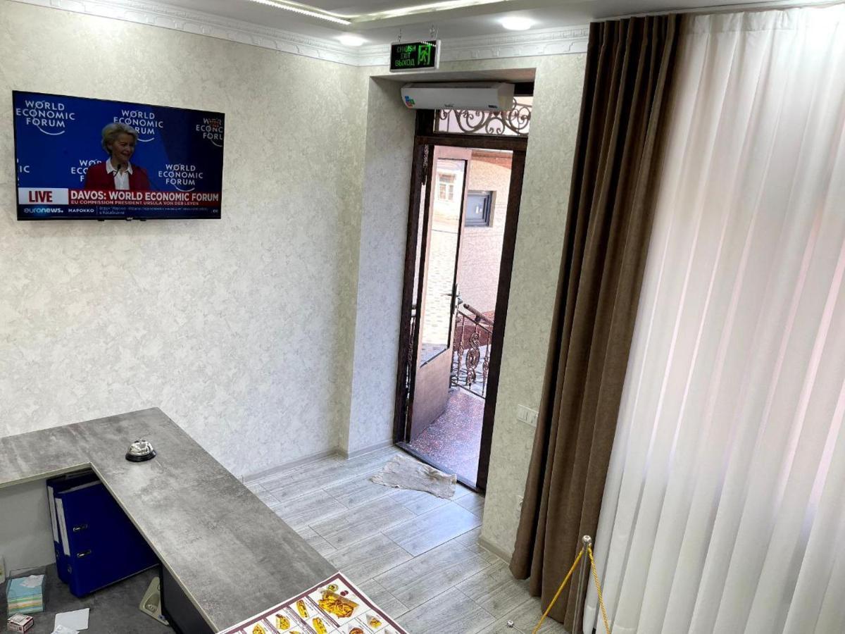 Barhat Hotel Ташкент Экстерьер фото